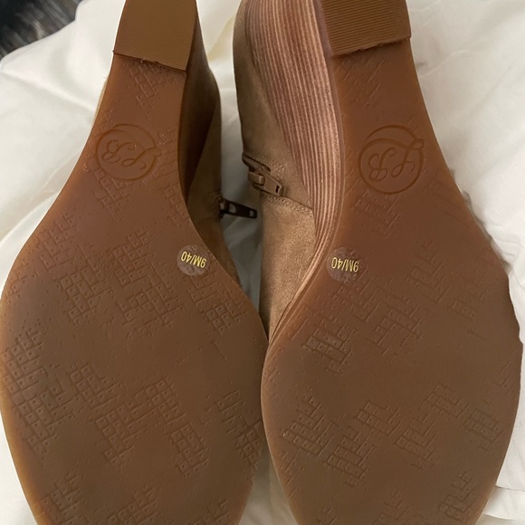 Lucky Brand Wedge Booties - Picture 4 of 7